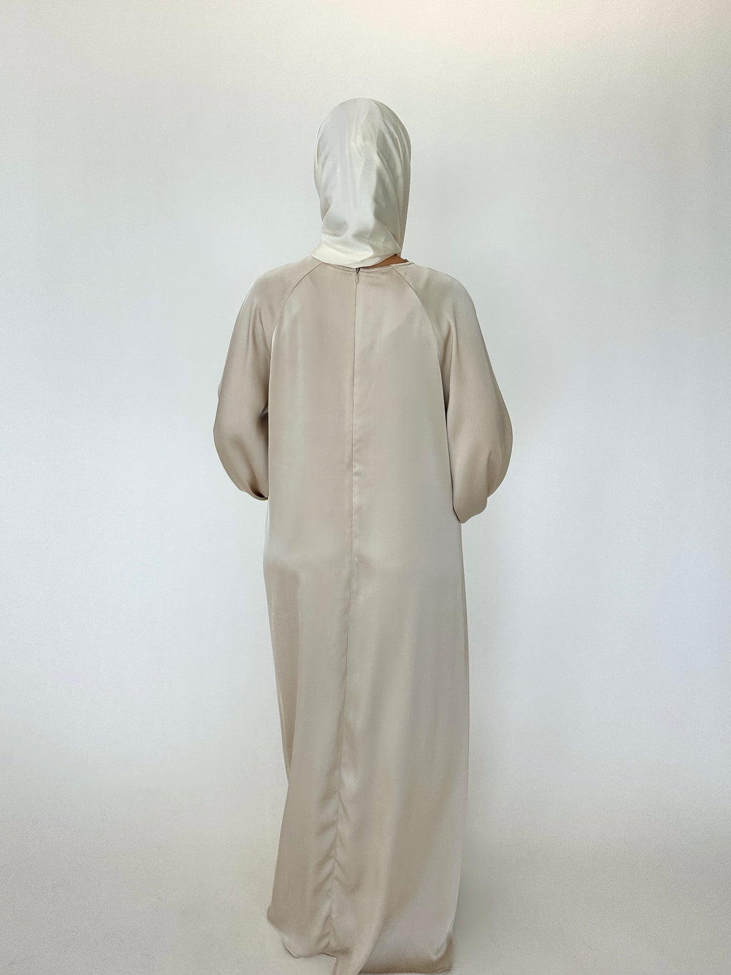 NOUR Abaya